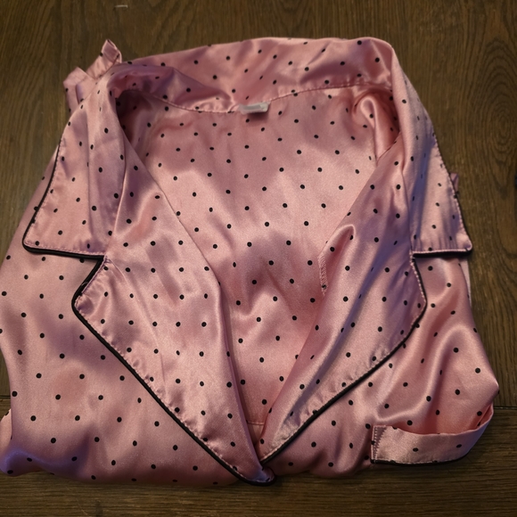 VS PINK pajama Set. Bright Pink With Black Polka Dots. Plus Size 2x. Never Worn. - Picture 3 of 11